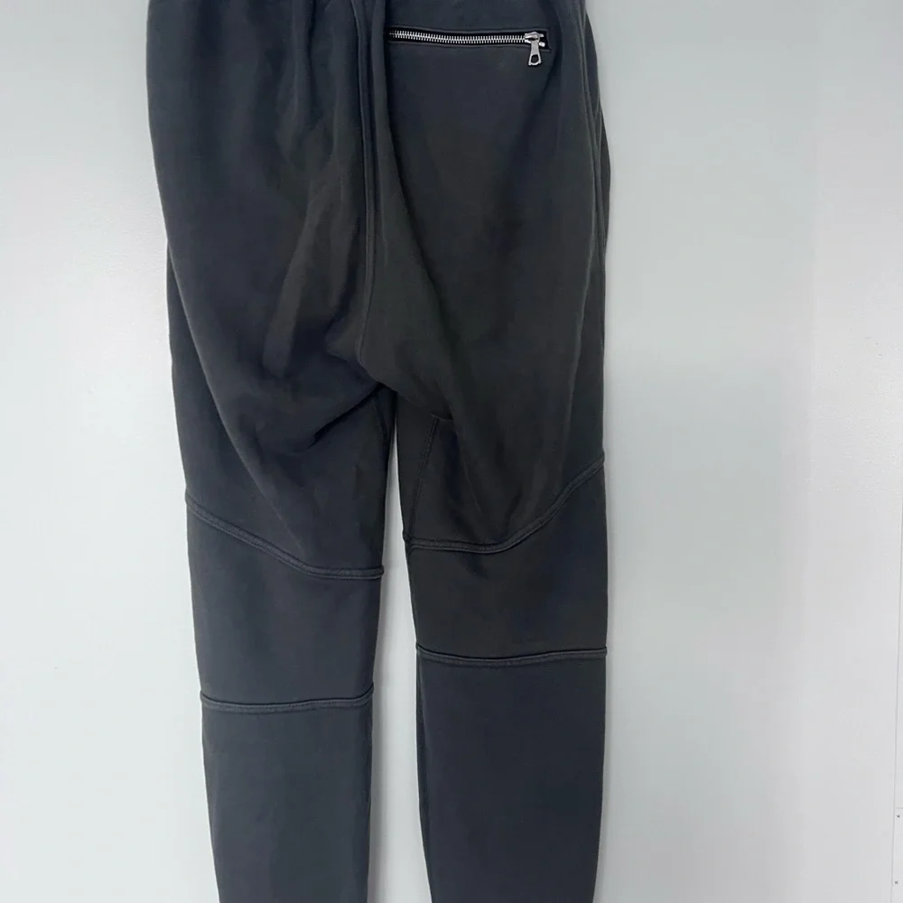 Pants - Picture 4 of 7